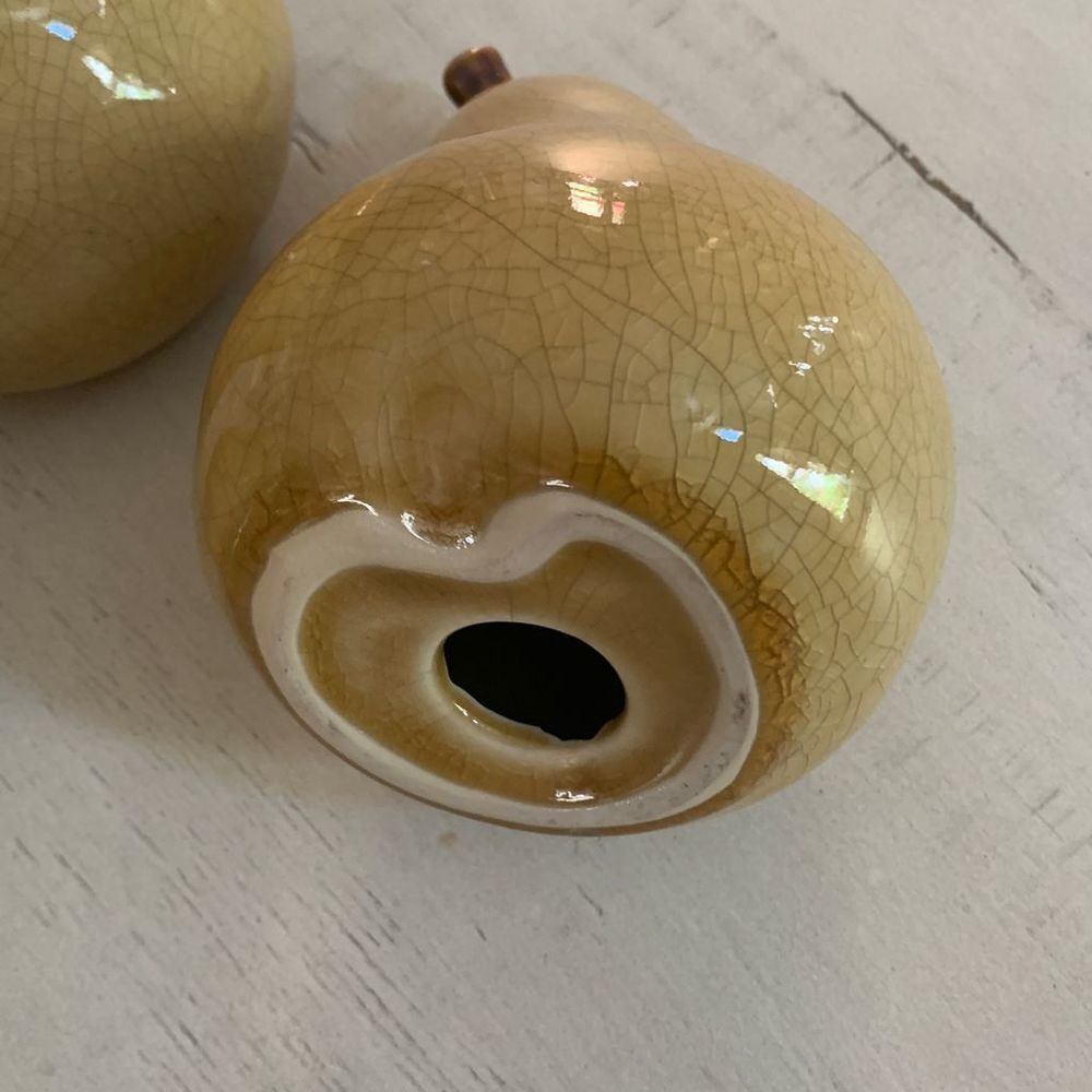 3 Ceramic Pears  - Picture 3 of 4